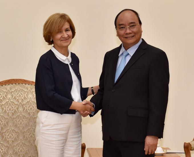 Thủ tướng Nguyễn Xu&acirc;n Ph&uacute;c tiếp Quốc vụ khanh ngoại giao Bồ Đ&agrave;o Nha Teresa Ribeiro