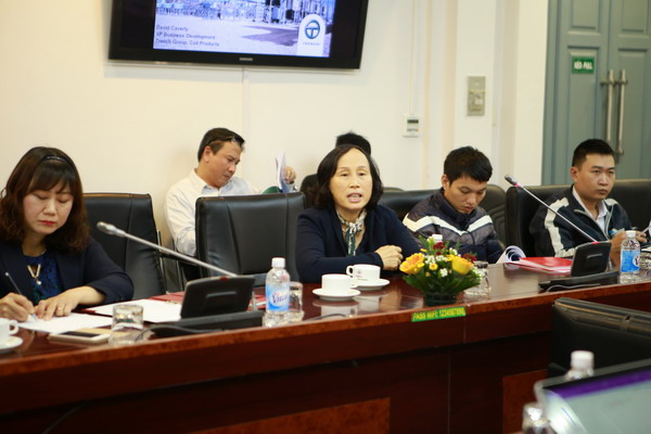 Ph&oacute; TGĐ Siemens Việt Nam Đ&agrave;o Kim Hoa trao đổi tại Hội thảo