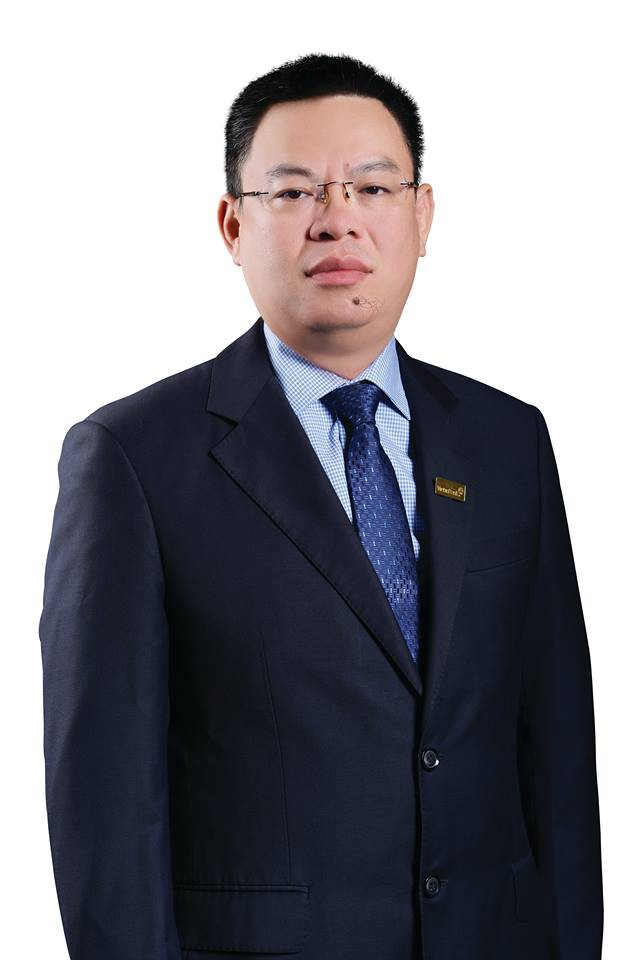 Quyền Tổng Gi&aacute;m đốc VietinBank Trần Minh B&igrave;nh.