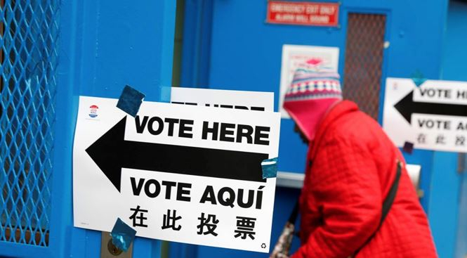 C&aacute;c điểm bỏ phiếu sẽ mở cửa suốt 12 &ndash; 13 tiếng trong ng&agrave;y 6/11, v&agrave; đ&oacute;ng cửa kể từ sau 19h c&ugrave;ng ng&agrave;y. Ảnh: Reuters