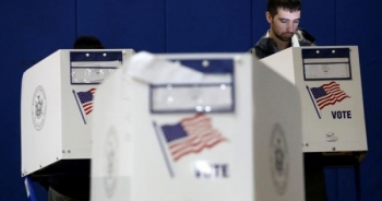 Bầu cử Mỹ: Người dân rồng rắn xếp hàng bỏ phiếu từ sớm để kịp giờ làm