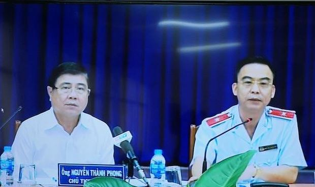 Chủ tịch UBND TP HCM Nguyễn Th&agrave;nh Phong tiếp đại diện c&aacute;c hộ d&acirc;n Thủ Thi&ecirc;m