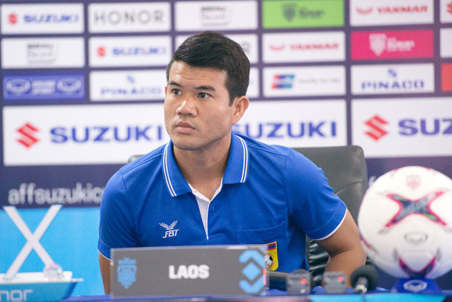 Đội trưởng đội tuyển L&agrave;o, Thothilath Sibounhuang thừa nhận l&agrave; người h&acirc;m mộ cuồng nhiệt của đội tuyển Việt Nam.
