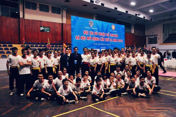 C&acirc;u lạc bộ B&igrave;nh Định Gia Đại học Văn h&oacute;a tham dự giải.