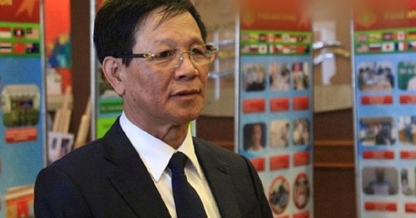 Cựu trung tướng Phan Văn Vĩnh bị ngất và ngã trong bệnh viện