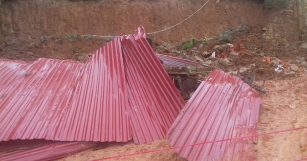 Lâm Đồng: Ta luy đổ sập sau mưa lớn, 2 người thương vong