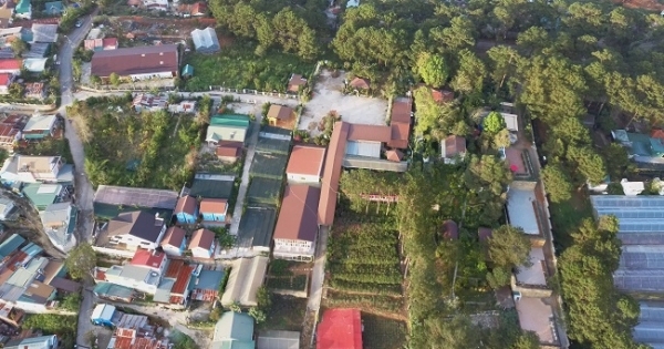 Nhà hàng "Trên đỉnh đồi trăng" ở Đà Lạt lấn chiếm 1.884m2 đất rừng phòng hộ