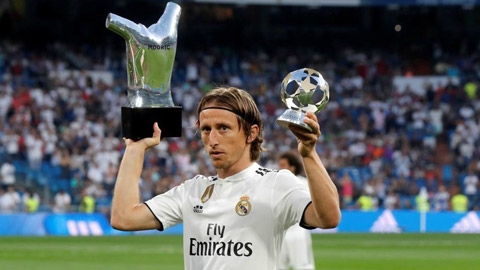 Vượt mặt nhiều ngôi sao, Modric nhận giải thưởng Bàn chân Vàng