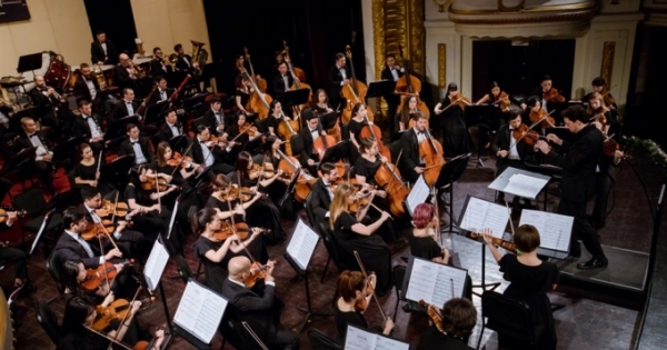 Nghệ sĩ cello trẻ Jonathan Swensen: “Tôi bất ngờ khi tìm hiểu về Dàn nhạc Giao hưởng Mặt Trời”