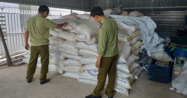 Tây Ninh: Bắt giữ 13 tấn đường cát nhập lậu