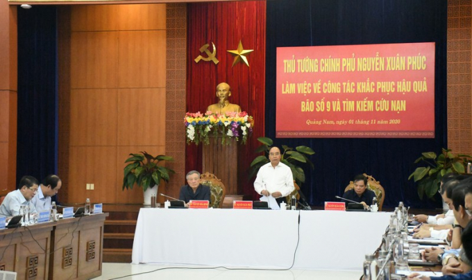 Thủ tướng chủ trì buổi làm việc với các tỉnh thành miền Trung gồm Quảng Nam, Quảng Ngãi, Bình Định và Đà Nẵng.