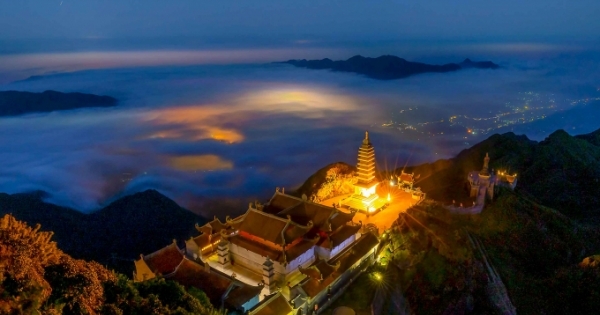 Sun World Fansipan Legend tiếp tục là "Điểm đến du lịch hấp dẫn nhất Việt Nam"