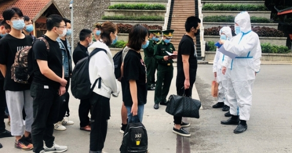 Lạng Sơn: Trao trả 17 công dân Trung Quốc nhập cảnh trái phép vào Việt Nam