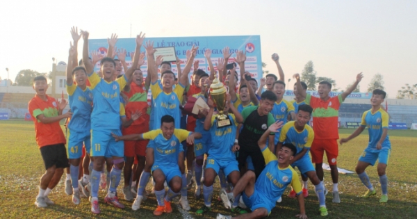 CLB bóng đá Hải Nam vô địch bảng A - Giải bóng đá hạng Ba Quốc gia