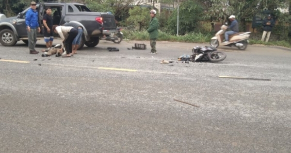 Xe máy va chạm với đầu kéo trên đường Hồ Chí Minh, 1 người tử vong