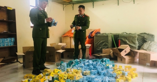 Lạng Sơn: Bắt giữ 4000 sản phẩm thuốc lá điện tử nhập lậu
