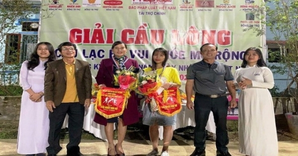 Văn phòng báo Pháp luật Việt Nam khu vực Bình Trị Thiên tổ chức giải cầu lông nhân kỷ niệm ngày Nhà giáo Việt Nam