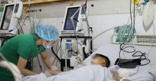 Phú Thọ: Cấp cứu kịp thời bé trai 2 tuổi vì uống nhầm thuốc trừ sâu