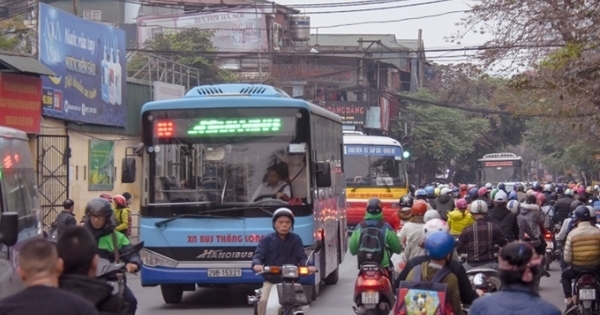 Tin kinh tế 6AM: Xe buýt Hà Nội nguy cơ phải tạm dừng chạy