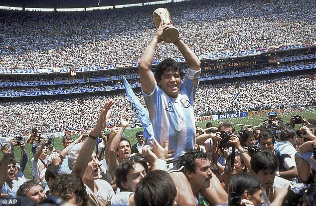 Vô địch World Cup 1986 chính  là chiến tích vĩ đại nhất của Maradona.