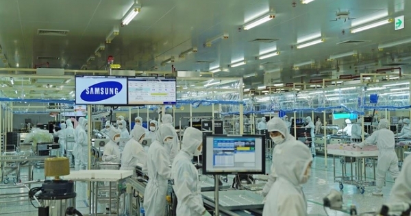 Apple và Samsung sang Việt Nam, cơ hội và thách thức
