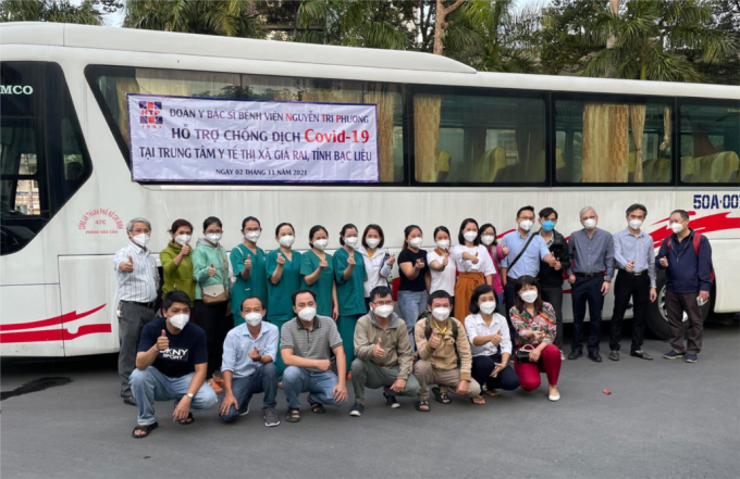 Đoàn y, bác sĩ của BV Nguyễn Tri Phương lên đường chi viện cho tỉnh Bạc Liêu