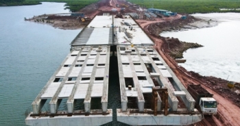 Quảng Ninh: Cầu trăm tỷ vượt biển Vân Đồn gấp rút hoàn thành dịp cuối năm