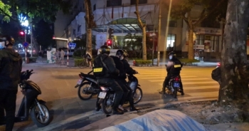 Cảnh sát cơ động Hà Nội giữa đêm vây bắt nhóm đua xe