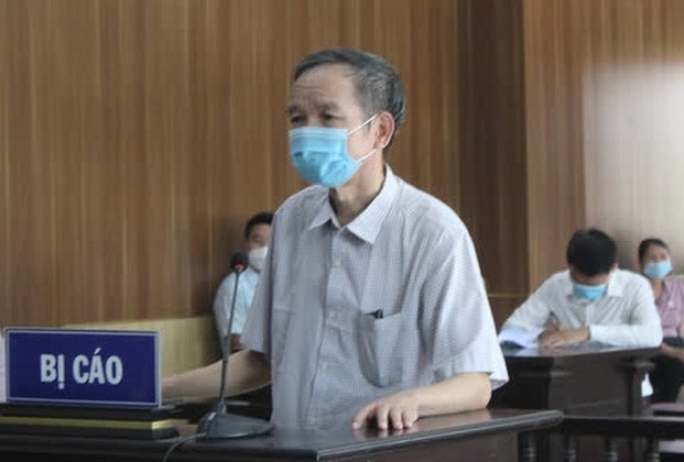 Cựu Phó Chủ tịch thường trực HĐND thị xã Nghi Sơn lĩnh 30 tháng tù giam