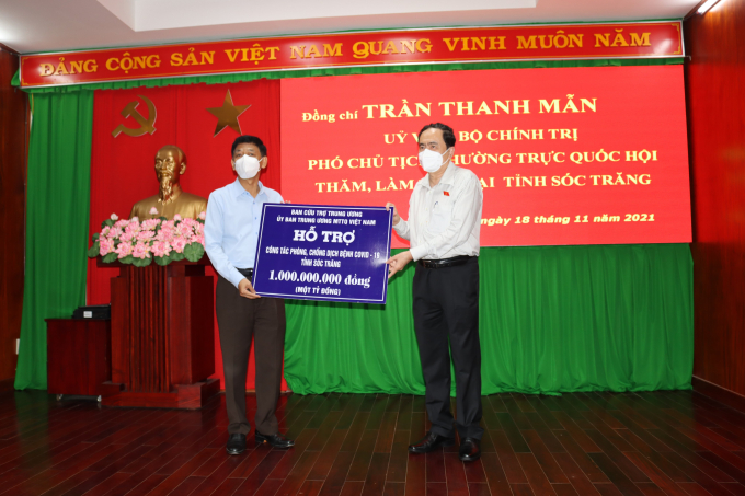 18.11- Tran Thanh man tang 1 ty dong