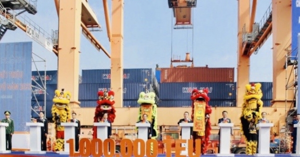 Cảng Tân Vũ - Hải Phòng đón container thứ 1 triệu