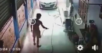 [Video]: Kinh hãi cảnh hai vợ chồng bị điện giật ngã sóng soài trên nền nhà