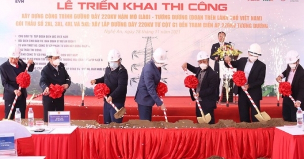 Xây dựng công trình đường dây 220kV nối từ Lào - Việt Nam