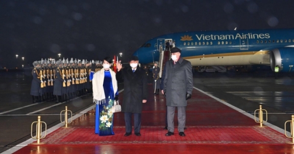 Chủ tịch nước Nguyễn Xuân Phúc đã tới Moskva, bắt đầu chuyến thăm chính thức Liên bang Nga