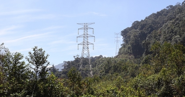 Đường dây nhập khẩu điện từ Lào 