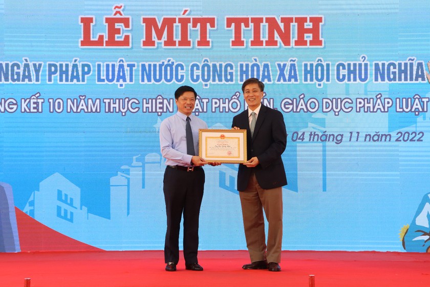 M&iacute;t tinh hưởng ứng Ng&agrave;y Ph&aacute;p luật Việt Nam tại Bắc Ninh ảnh 6