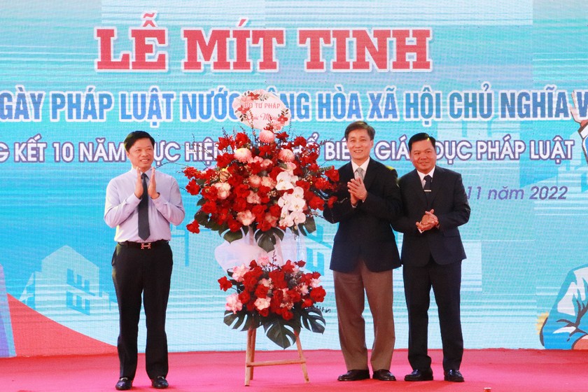 M&iacute;t tinh hưởng ứng Ng&agrave;y Ph&aacute;p luật Việt Nam tại Bắc Ninh ảnh 8
