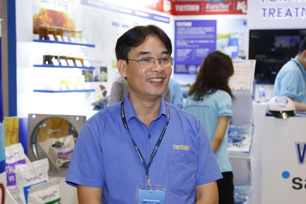 Ông Nguyễn Xuân Hải - Tổng giám đốc VIETCHEM rất vui mừng vì VIETCHEM nhận được sự quan tâm của nhiều khách hàng cũng như sự đánh giá cao của BTC.