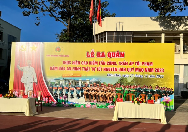 Công an TP. Biên Hoà tổ chức lễ ra quân bảo đảm an ninh trật tự Tết Nguyên đán Quý Mão.