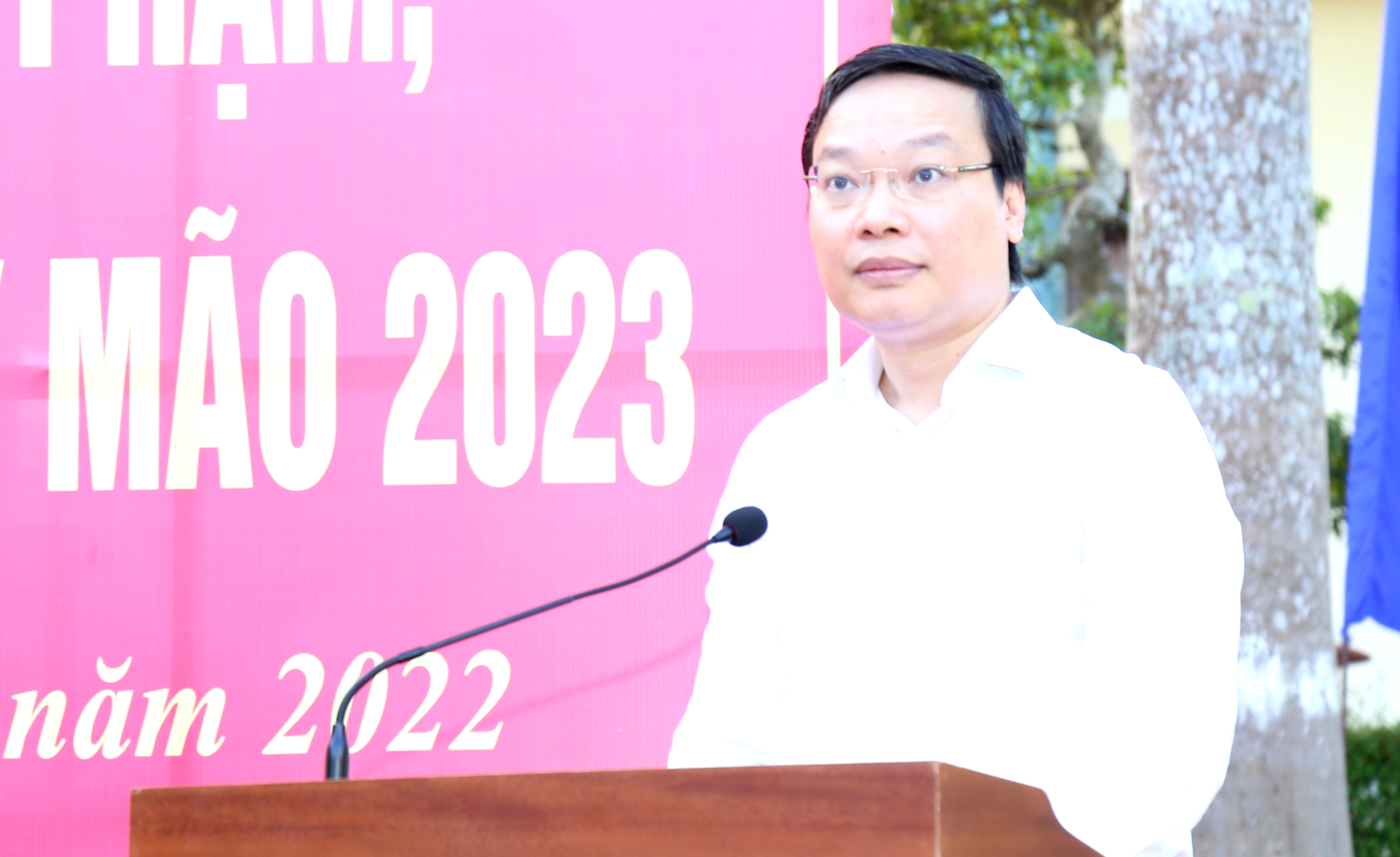 Đồng chí Trương Hải Long – Phó Bí thư Tỉnh ủy, Chủ tịch UBND tỉnh phát biểu chỉ đạo tại buổi Lễ ra quân.