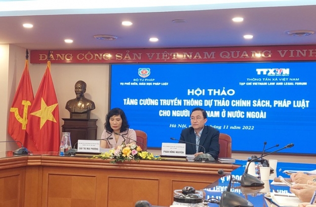 Tăng cường truyền thông dự thảo chính sách pháp luật cho người Việt ở nước ngoài