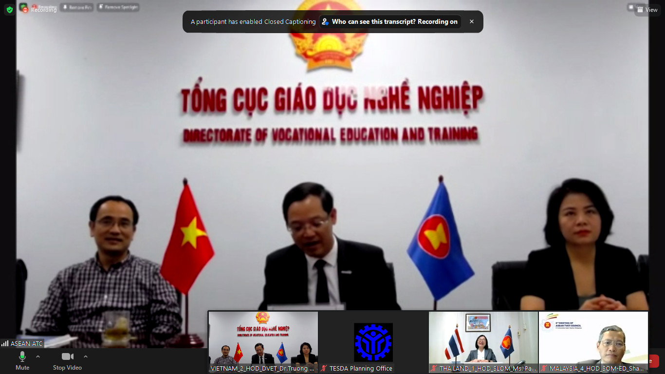 Tổng cục trưởng ông Trương Anh Dũng cùng đại diện Tổ công tác Hội đồng Giáo dục nghề nghiệp ASEAN (ATC) của Việt Nam đã tham dự cuộc họp Hội đồng Giáo dục nghề nghiệp ASEAN lần thứ 2.