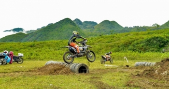 Hà Giang tổ chức giải trình diễn xe mô tô và ô tô mạo hiểm