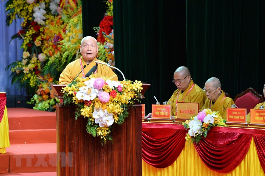 Hòa thượng Thích Thiện Nhơn, Chủ tịch Hội đồng trị sự Giáo hội Phật giáo Việt Nam đọc báo cáo Tổng kết công tác nhiệm kỳ 2017-2022 và Chương trình hoạt động Phật sự nhiệm kỳ IX (2022-2027) của Giáo hội.