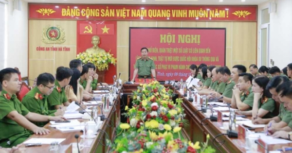 Công an Hà Tĩnh hưởng ứng ngày pháp luật Việt Nam