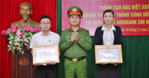 Khen thưởng tổ chức, cá nhân có thành tích tham gia điều tra, khám phá vụ án cướp tài sản ngân hàng ở Cửa Lò