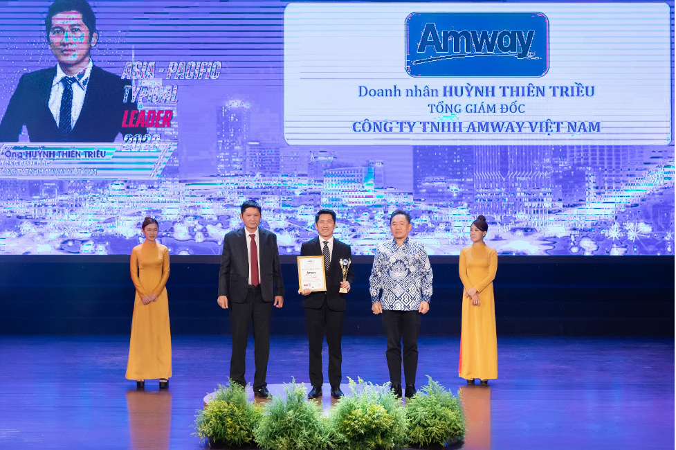 Amway Việt Nam nhận cú đúp giải thưởng của châu Á cho doanh nghiệp và nhà lãnh đạo tiêu biểu