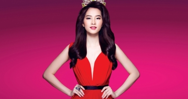 Chiêm ngưỡng vẻ đẹp đến "đứng hình" của Hoa hậu Đặng Thu Thảo