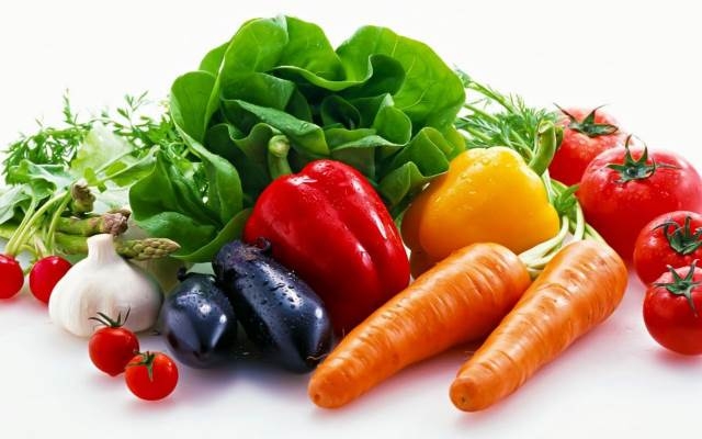 Ăn nhiều rau xanh v&agrave; hoa quả kh&ocirc;ng chỉ tốt cho sức khỏe m&agrave; c&ograve;n tốt cho da của bạn. Ảnh: internet.
