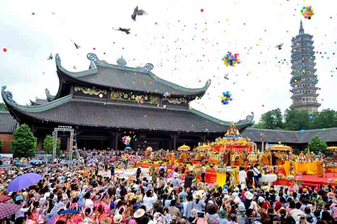 Đại lễ Phật đản Li&ecirc;n hiệp quốc - Vesak 2014 do Việt Nam đăng cai đ&atilde; diễn ra tại ch&ugrave;a B&aacute;i Đ&iacute;nh th&aacute;ng 3/2014. Ảnh: Internet